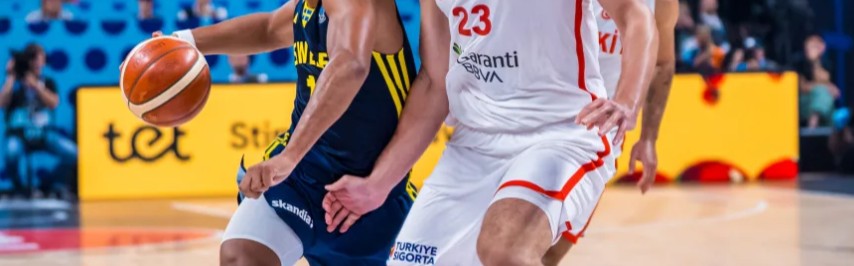 连续6场全场最佳！决胜时刻1人统治攻防 申京24+16+6引休媒大赞